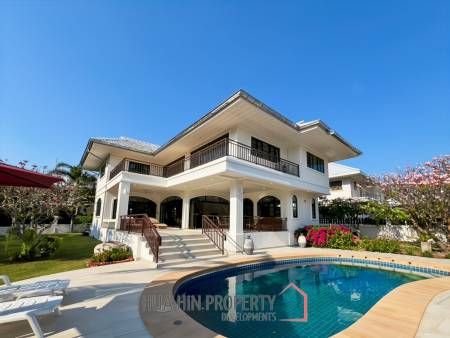 Grand Hill: 5 Bedroom Villa with Private Pool in Soi Hua Hin 88