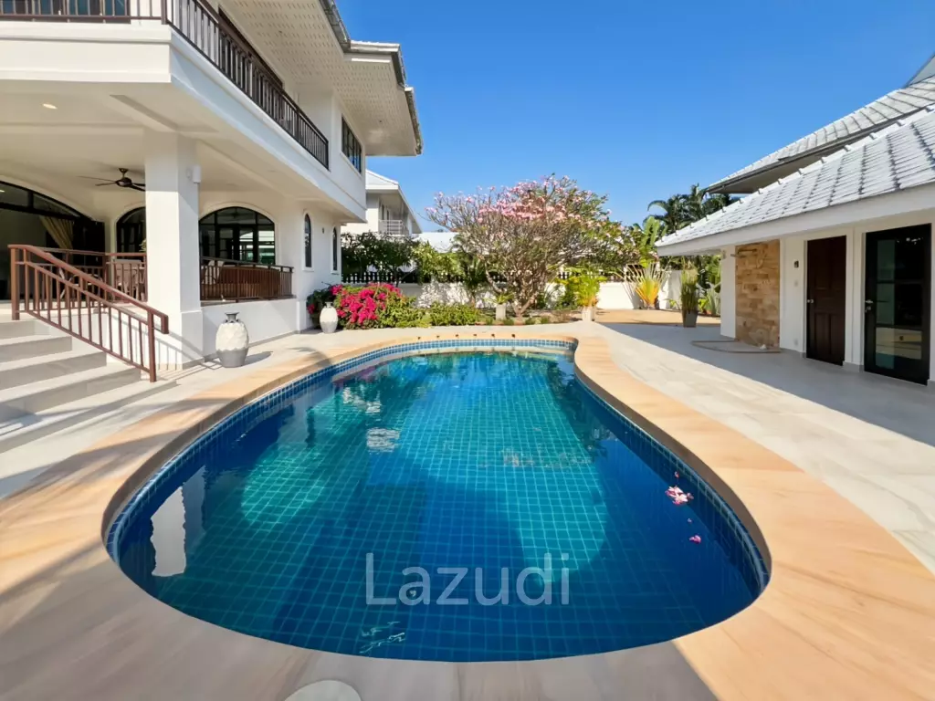 Grand Hill: 5 Bedroom Villa with Private Pool in Soi Hua Hin 88