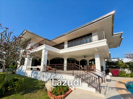 Grand Hill: 5 Bedroom Villa with Private Pool in Soi Hua Hin 88