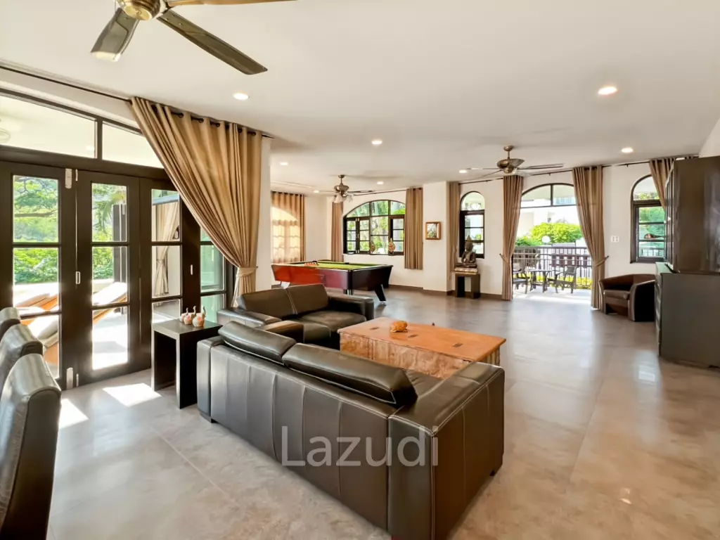 Grand Hill: 5 Bedroom Villa with Private Pool in Soi Hua Hin 88