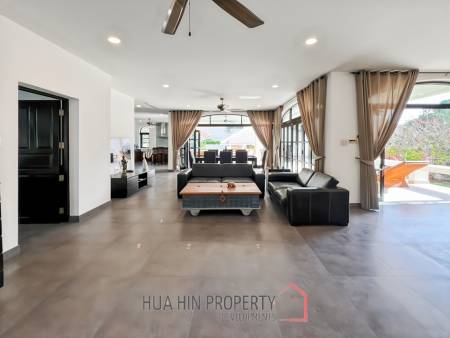Grand Hill: 5 Bedroom Villa with Private Pool in Soi Hua Hin 88