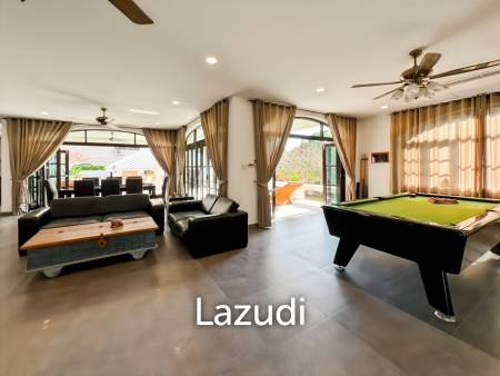 Grand Hill: 5 Bedroom Villa with Private Pool in Soi Hua Hin 88