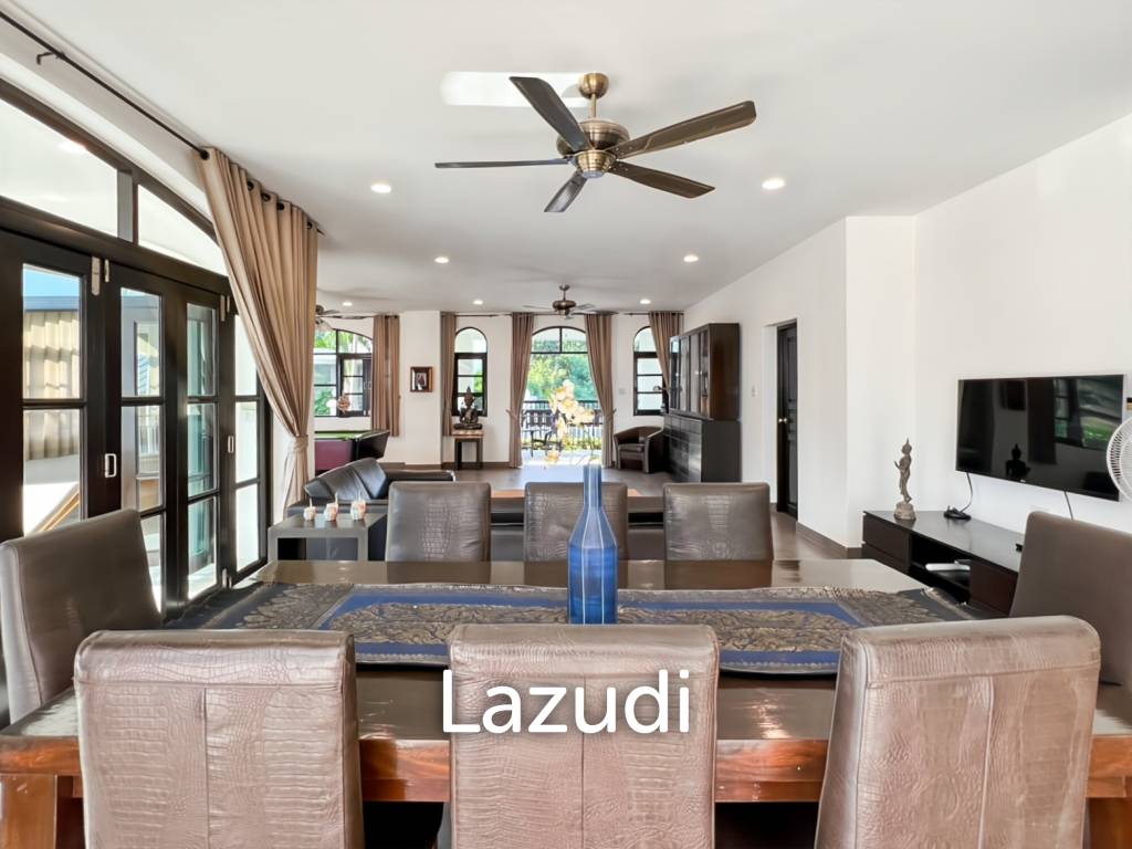 Grand Hill: 5 Bedroom Villa with Private Pool in Soi Hua Hin 88