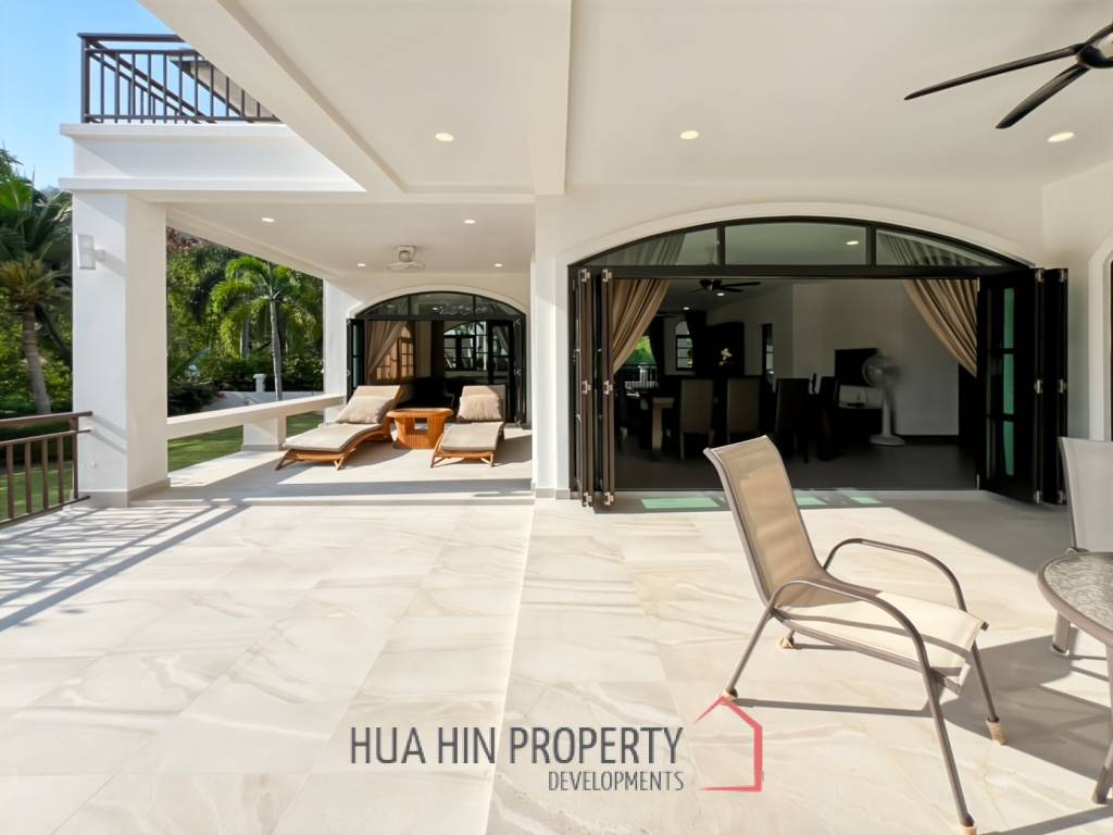 Grand Hill: 5 Bedroom Villa with Private Pool in Soi Hua Hin 88
