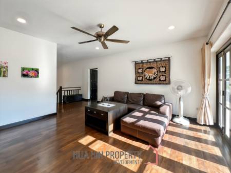 Grand Hill: 5 Bedroom Villa with Private Pool in Soi Hua Hin 88
