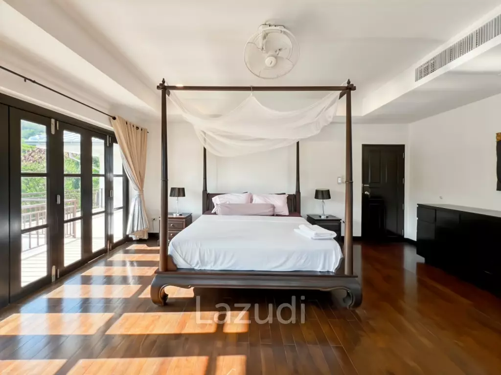Grand Hill: 5 Bedroom Villa with Private Pool in Soi Hua Hin 88