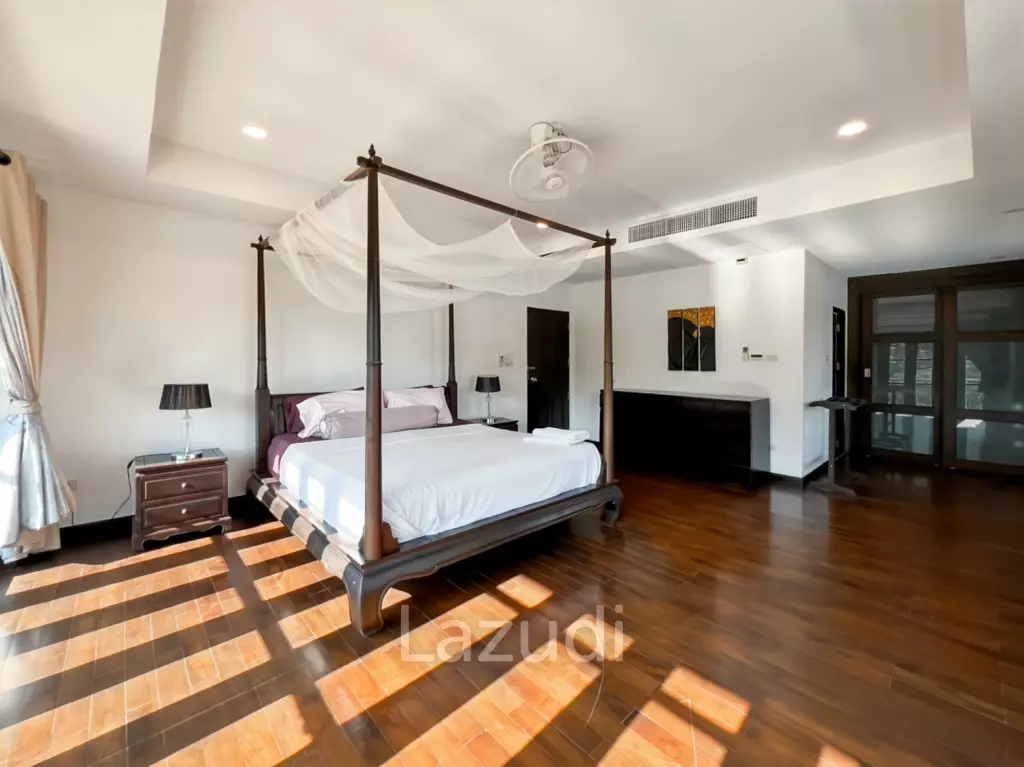 Grand Hill: 5 Bedroom Villa with Private Pool in Soi Hua Hin 88