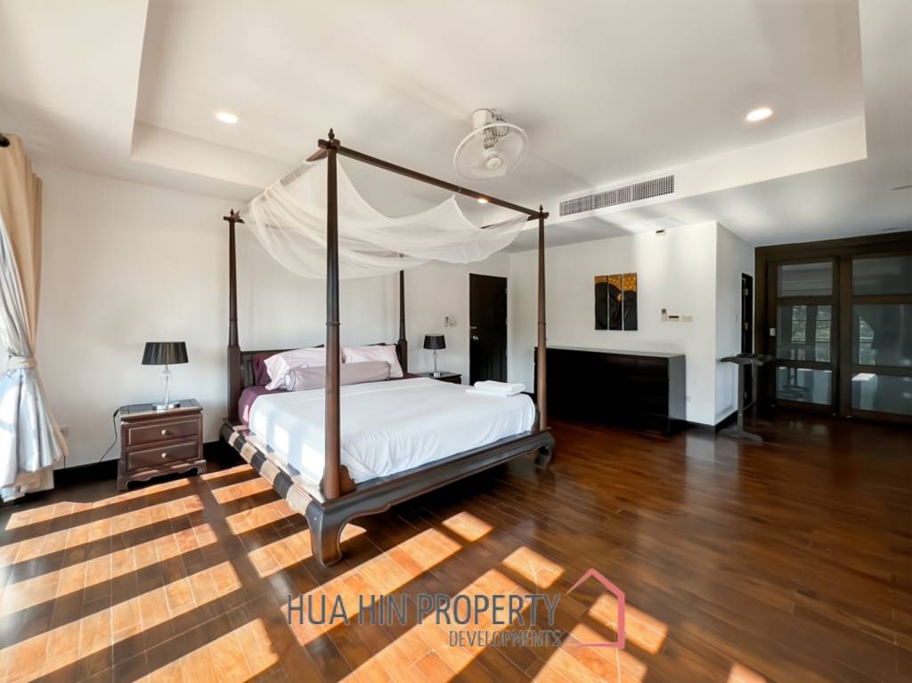 Grand Hill: 5 Bedroom Villa with Private Pool in Soi Hua Hin 88
