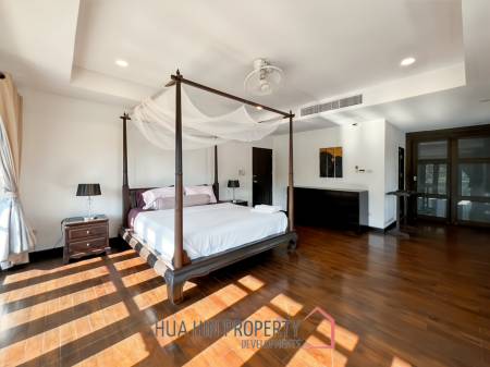 Grand Hill: 5 Bedroom Villa with Private Pool in Soi Hua Hin 88