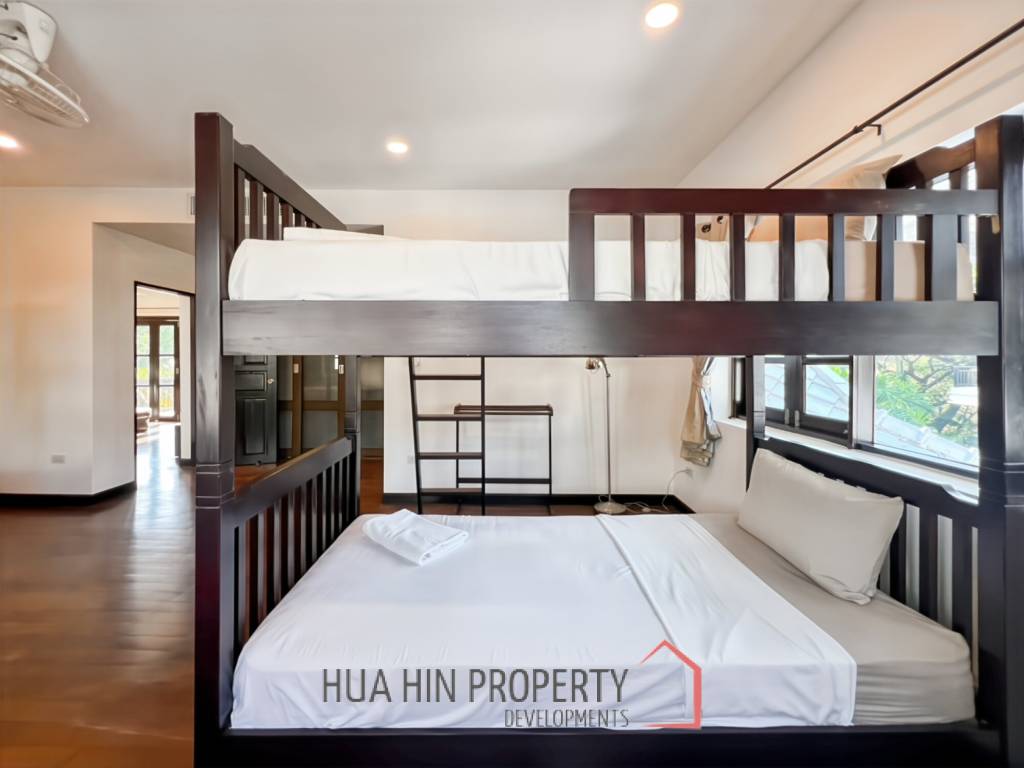 Grand Hill: 5 Bedroom Villa with Private Pool in Soi Hua Hin 88