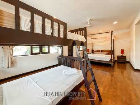 Grand Hill: 5 Bedroom Villa with Private Pool in Soi Hua Hin 88