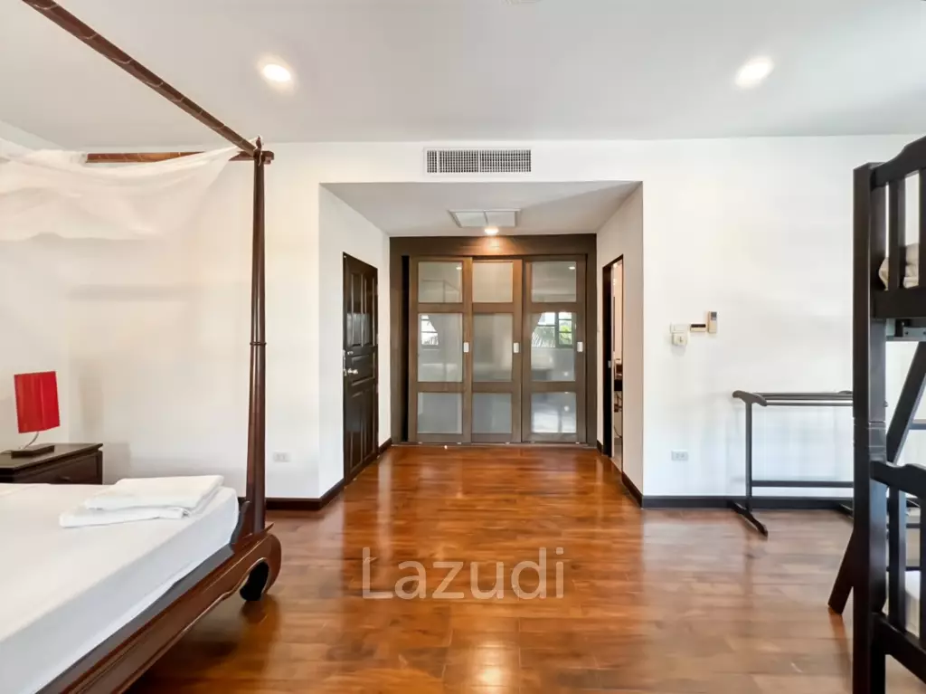 Grand Hill: 5 Bedroom Villa with Private Pool in Soi Hua Hin 88