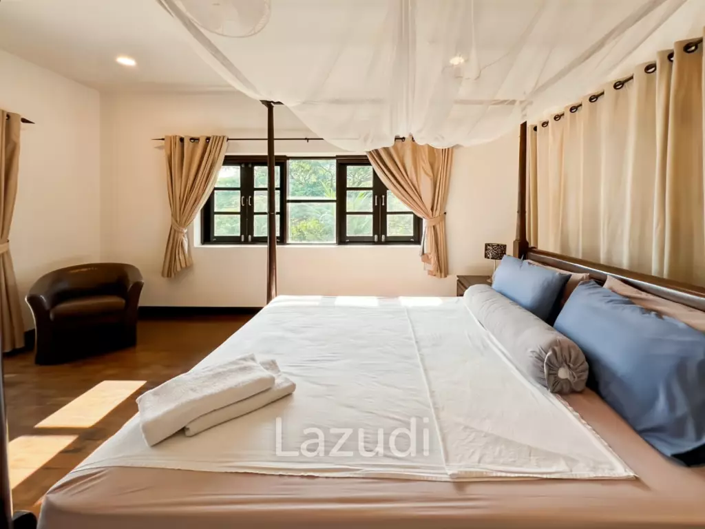 Grand Hill: 5 Bedroom Villa with Private Pool in Soi Hua Hin 88