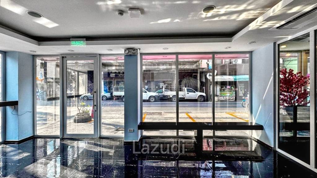 Retail Space in Prime Khlong Toei Bangkok