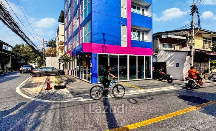 Retail Space in Prime Khlong Toei Bangkok