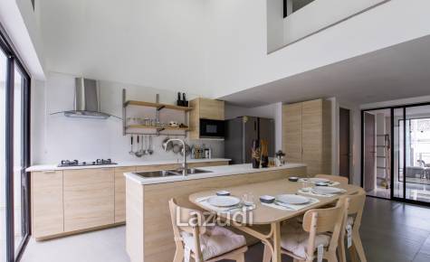 Luxurious 3.5-Storey Townhouse Bangkok for Sale