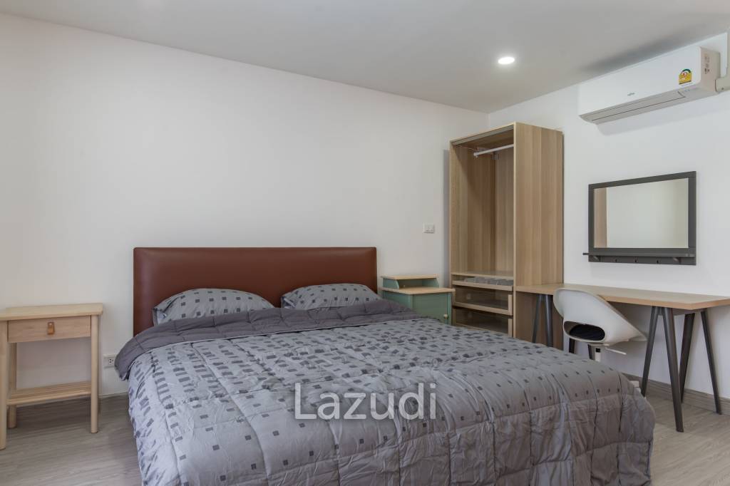 Luxurious 3.5-Storey Townhouse Bangkok for Sale