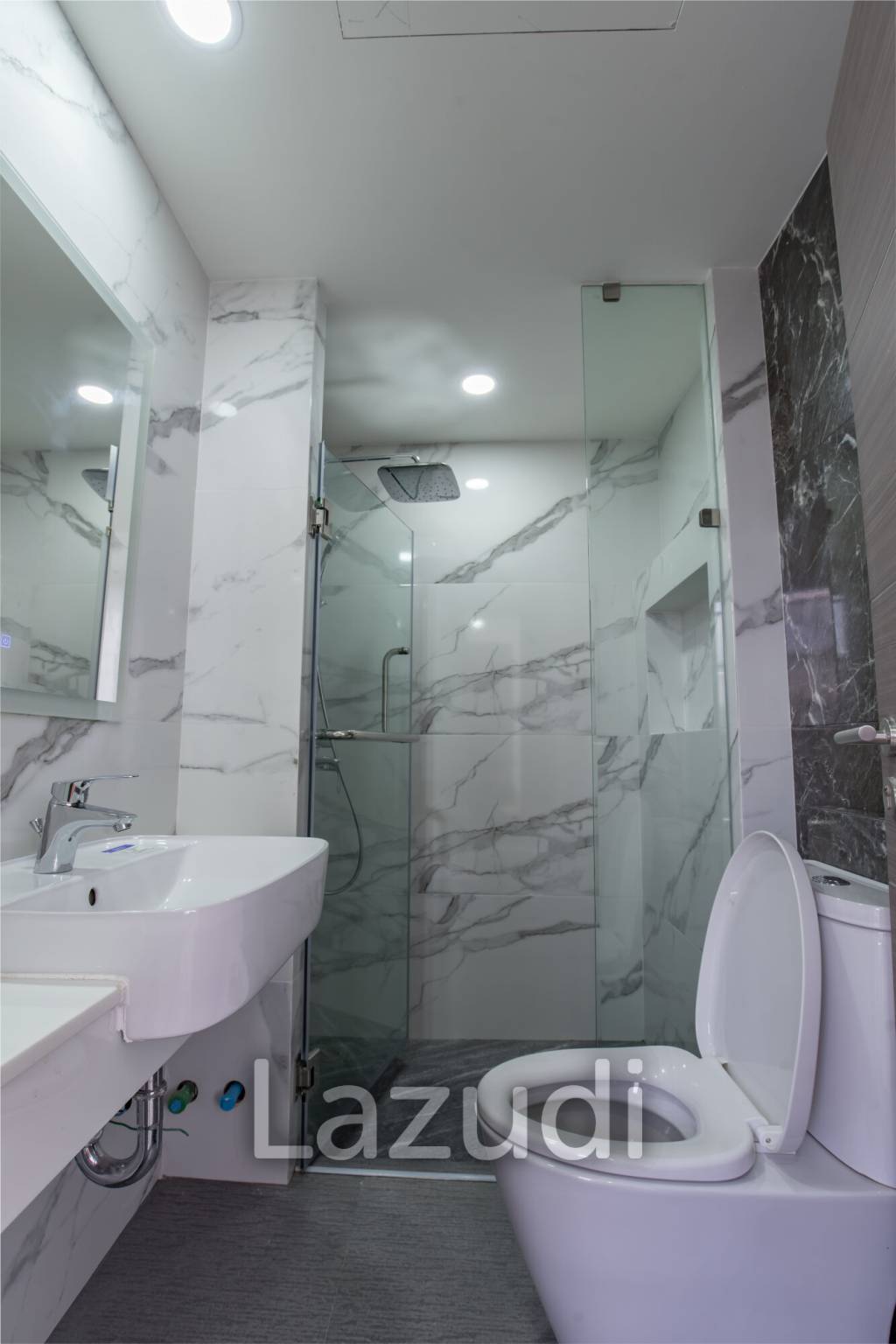 Luxurious 3.5-Storey Townhouse Bangkok for Sale