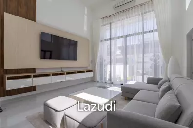 Luxurious 3.5-Storey Townhouse Bangkok for Sale