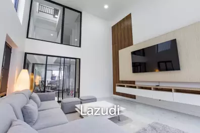 Luxury 4-Bedroom Townhouse in Saphan Sung
