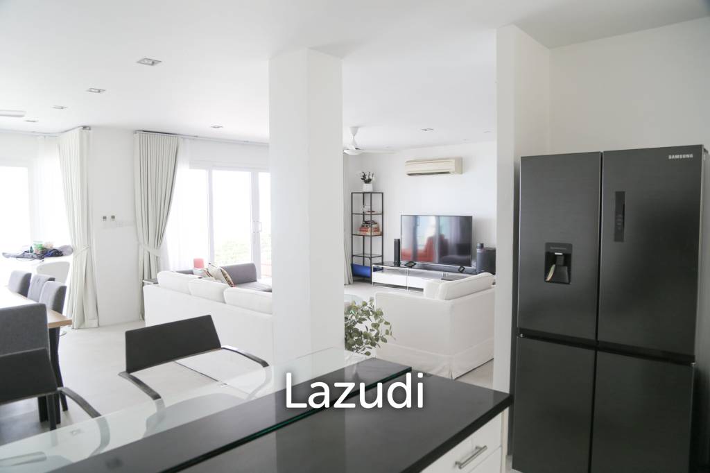 Beachfront 4 Bedroom Condo In Panwa