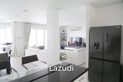Beachfront 4 Bedroom Condo In Panwa