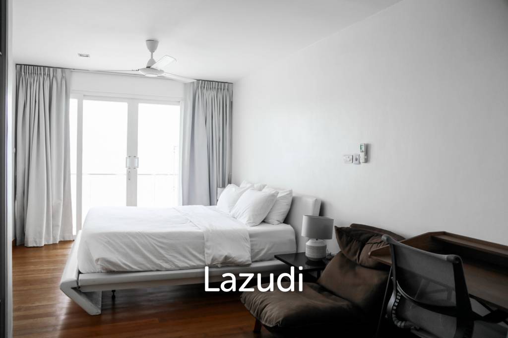 Beachfront 4 Bedroom Condo In Panwa