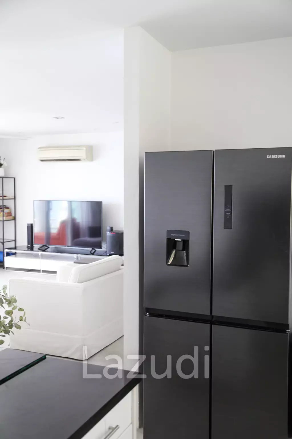 Beachfront 4 Bedroom Condo In Panwa