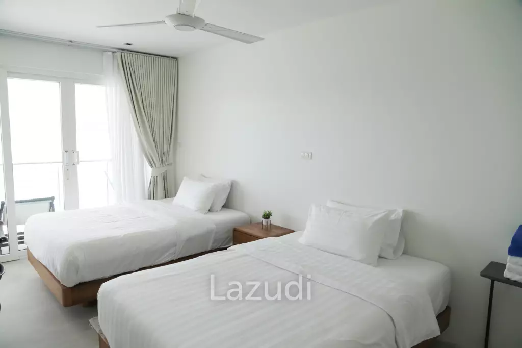Beachfront 4 Bedroom Condo In Panwa