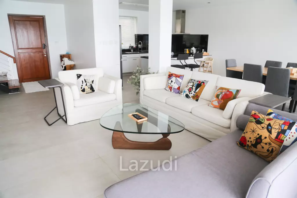 Beachfront 4 Bedroom Condo In Panwa