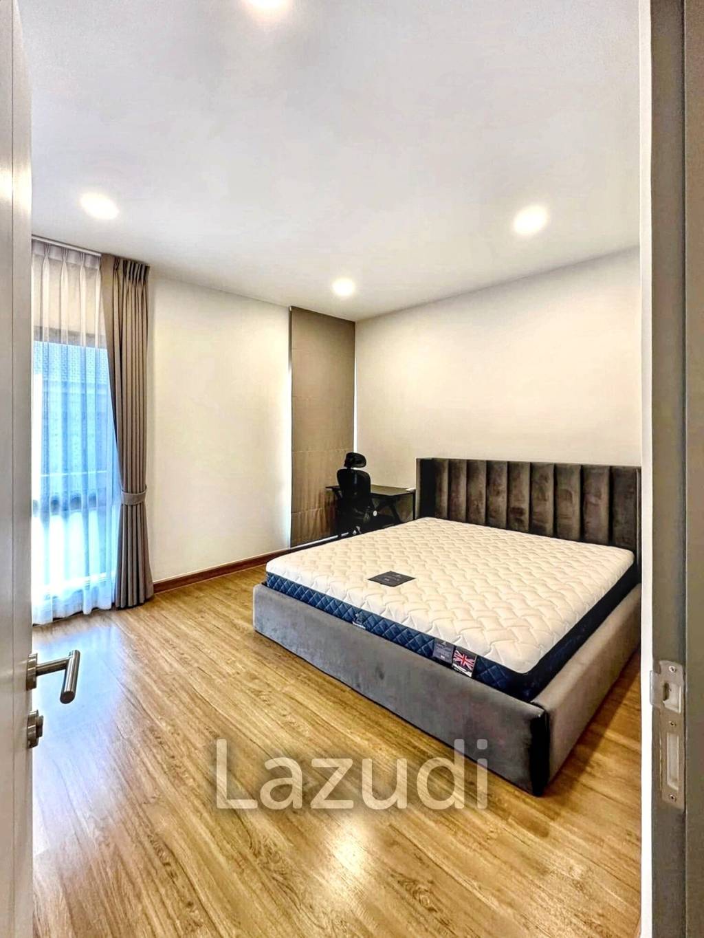 4 Bedrooms 5 Bathrooms 285 SQ.M The City Bangna