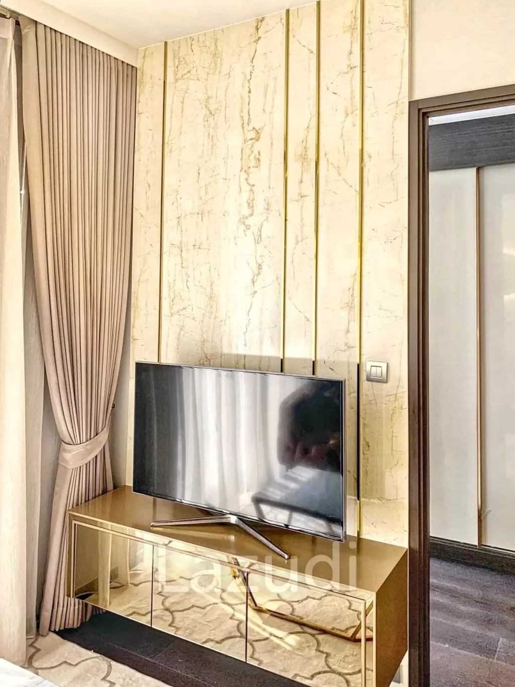 1 Bed 1 Bath 44 SQ.M  LAVIQ Sukhumvit 57