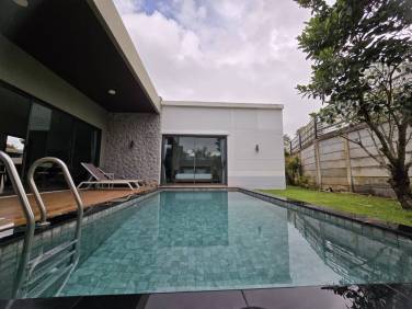 2 Bedroom Pool Villa For Rent In Chalong