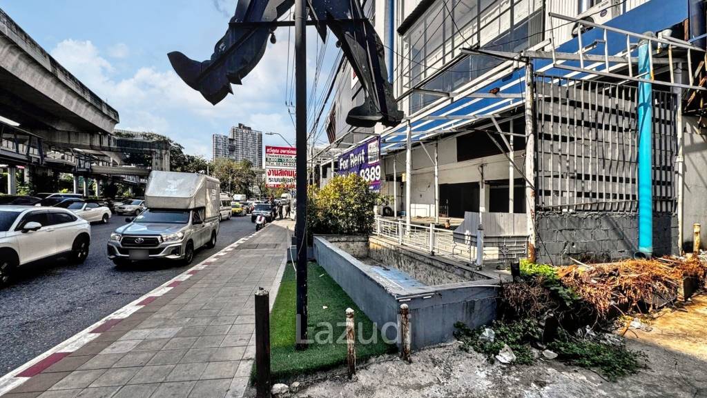 Bang Na Office Space Opposite Future Bangkok Mall