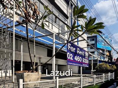 Warehouse style Top Floor for Rent in Bang Na, Bangkok