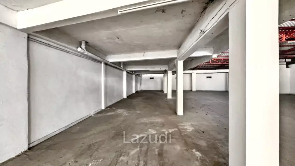 400m2 space on the 5th fl. - main Sukhumvit (Udomsuk/Bangna)