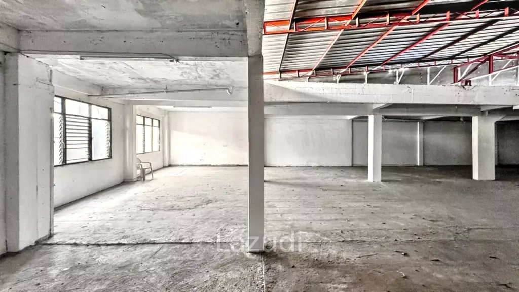 400m2 space on the 5th fl. - main Sukhumvit (Udomsuk/Bangna)