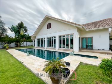 Spacious Modern 3 Bedroom Villa with Swimming Pool in Hana Village 1, Sam Roi Yot