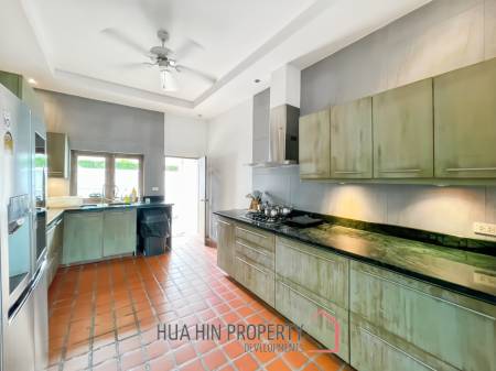 Spacious Modern 3 Bedroom Villa with Swimming Pool in Hana Village 1, Sam Roi Yot