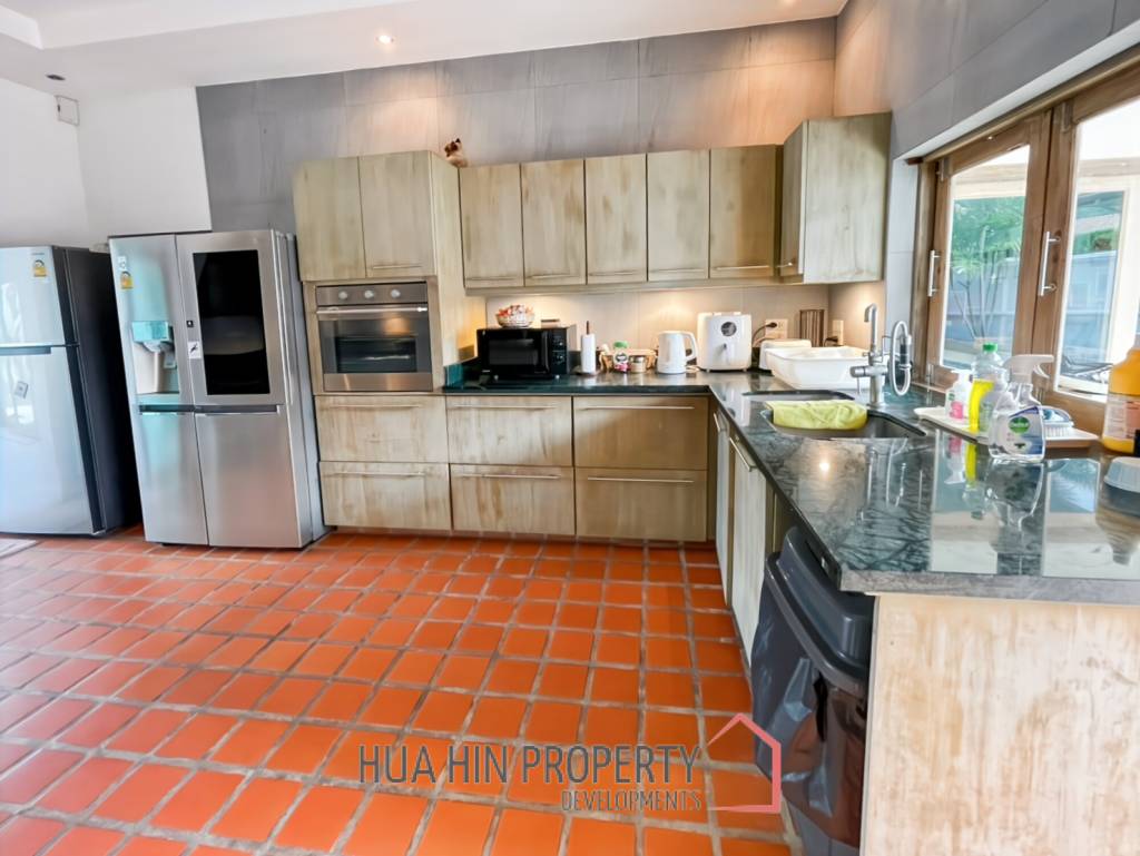 Spacious Modern 3 Bedroom Villa with Swimming Pool in Hana Village 1, Sam Roi Yot