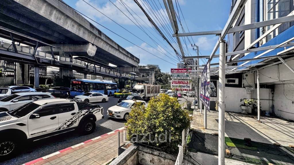 5-Story Commercial Building in Bang Na