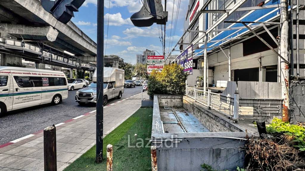 5-Story Commercial Building in Bang Na