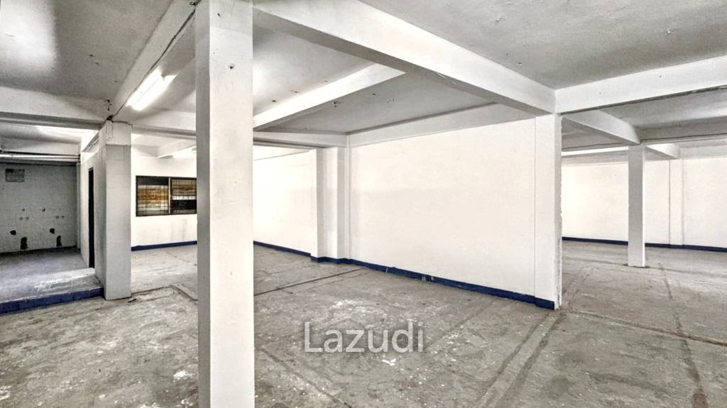 5-Story Commercial Building in Bang Na