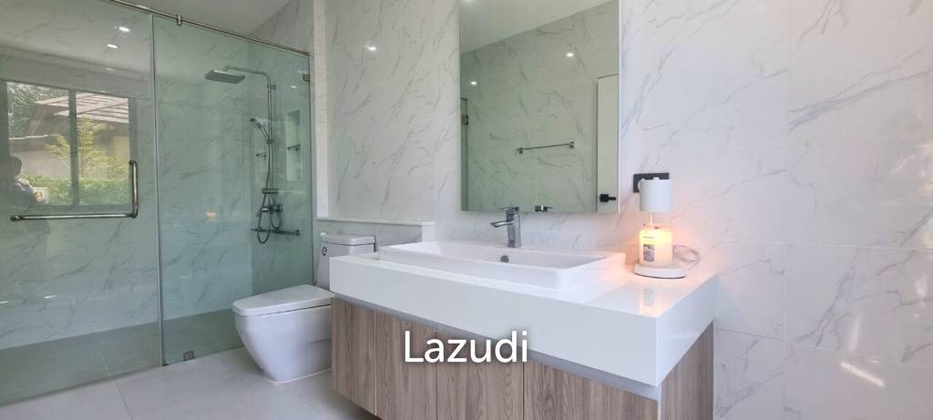 4 Beds 4 Baths 550 SQ.M. Horseshoe Point