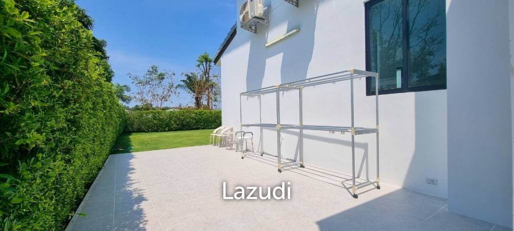 4 Beds 4 Baths 550 SQ.M. Horseshoe Point