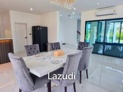 4 Beds 4 Baths 550 SQ.M. Horseshoe Point