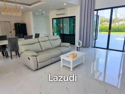 4 Beds 4 Baths 550 SQ.M. Horseshoe Point