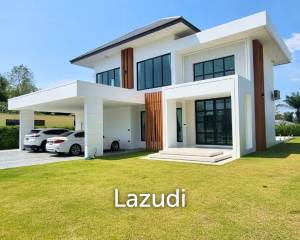 4 Beds 4 Baths 550 SQ.M. Horseshoe Point