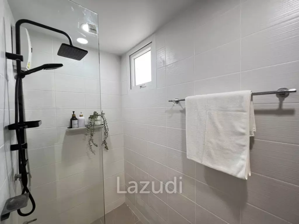 1 Bedroom 44 SQ.M The Royal Place Condo For Sale