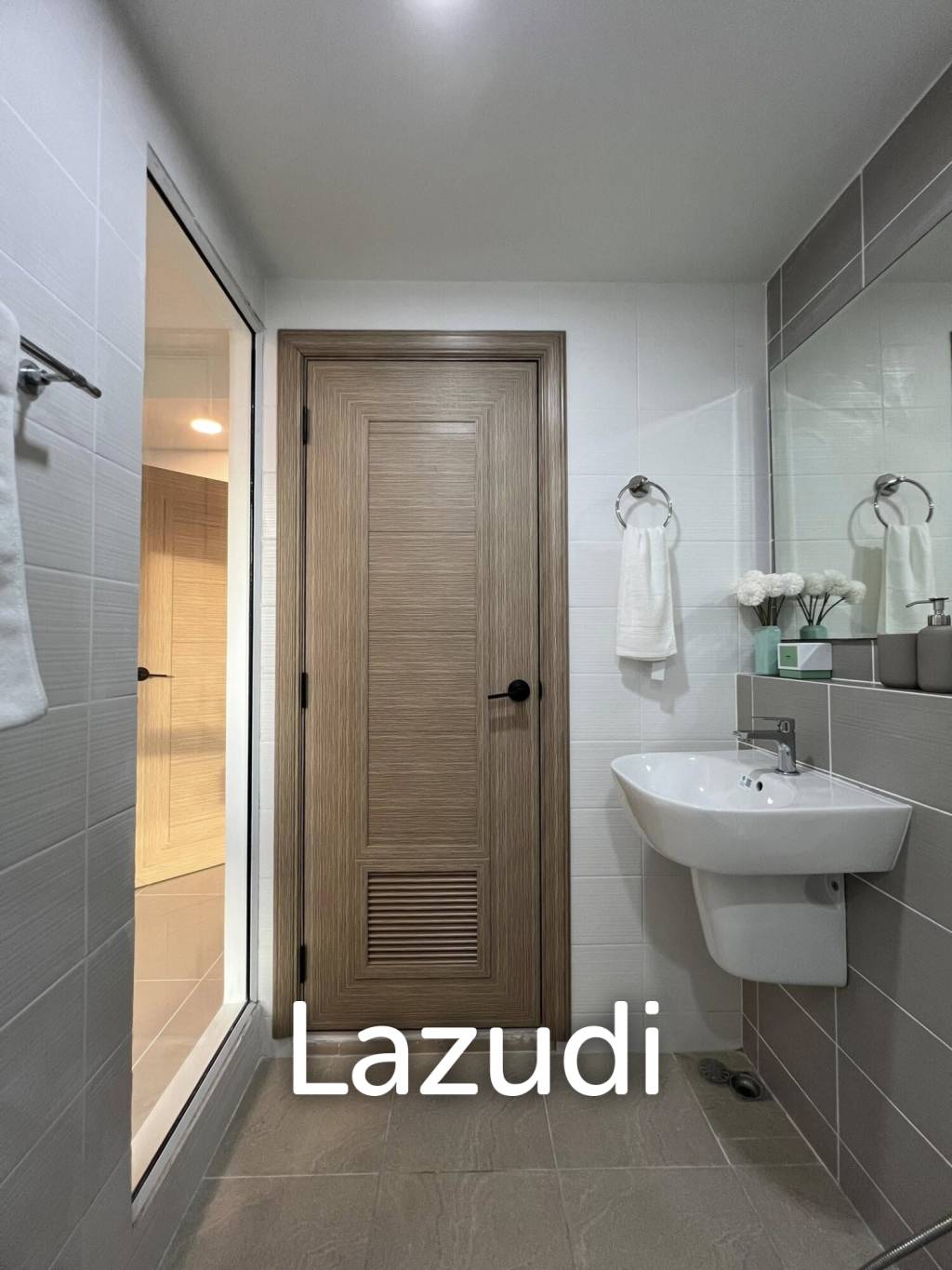 1 Bedroom 44 SQ.M The Royal Place Condo For Sale